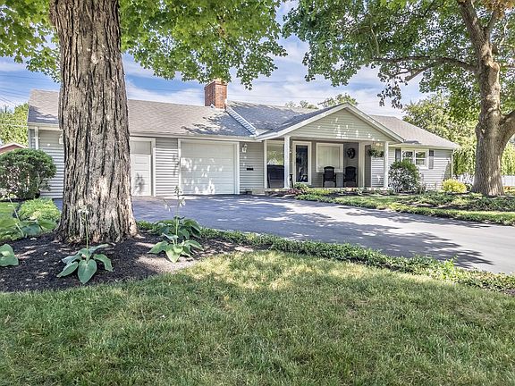 2nd image of 1505 Grimes Cir