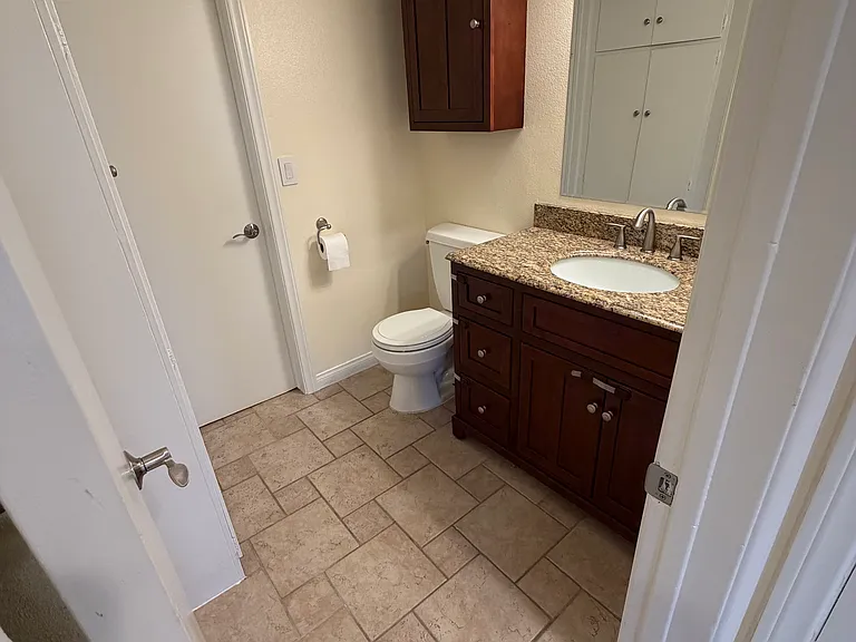 5063 Argyle Dr — Photo 8