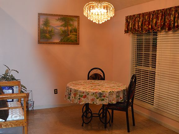 5th image of 1272 Hamlet Ct