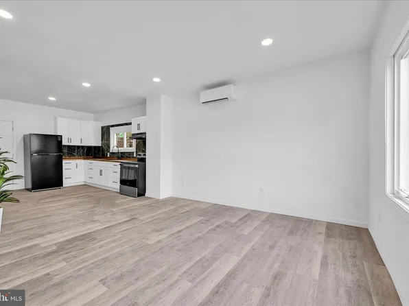 312 E Swatara Ave, Tremont, PA 17981