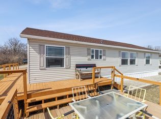 381 Hillcrest Rdg, Montezuma, IA 50171