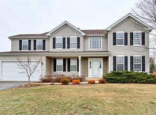 914 Limerick Ln, McHenry, IL 60050