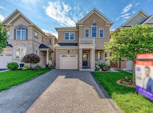 40 Stillwater Cres, Hamilton, ON L8B 1V6