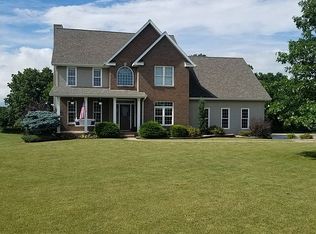 2561 Meadow Ln, New London, IA 52645