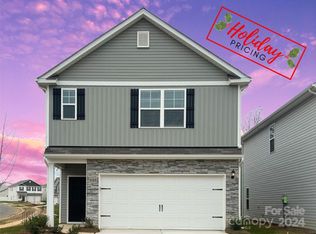 7105 Stoney Wood Ln, Charlotte, NC 28215