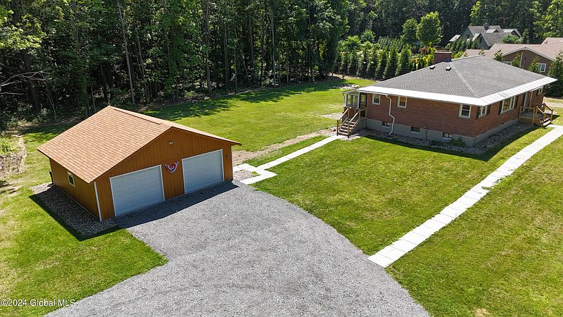 4th image of 4690 Hurst Road