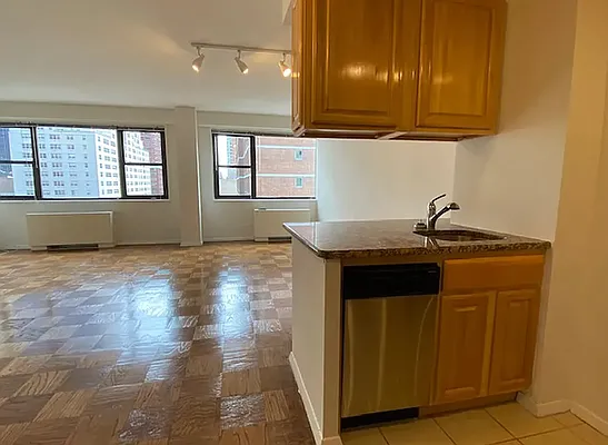 Rented by REAL New York | media 9