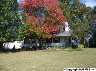 89 Cedar St, Rainsville, AL 35986