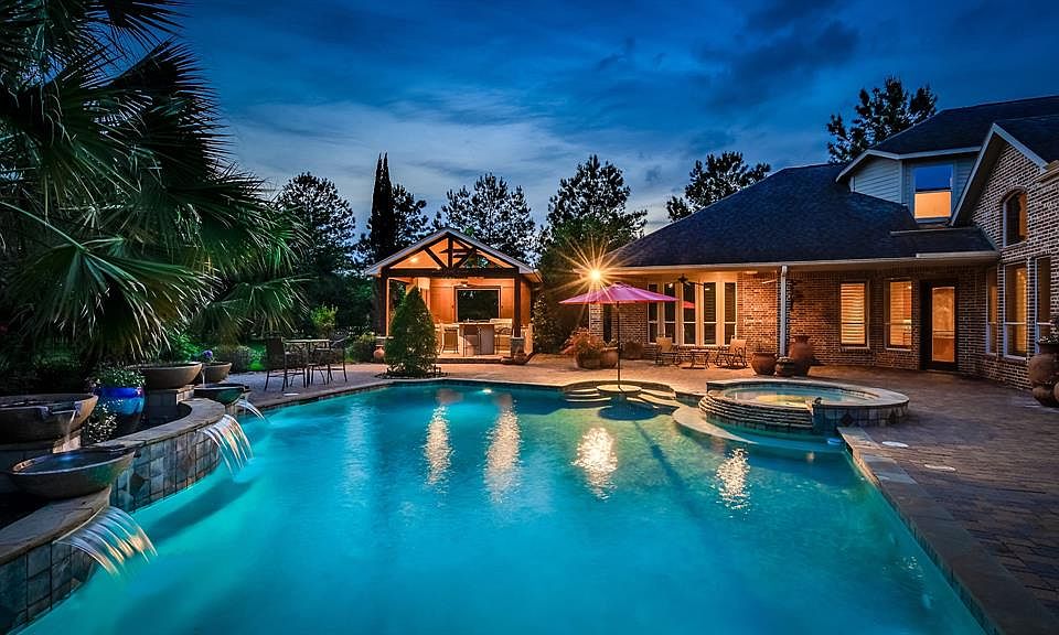 Come home and relax in your serene retreat.