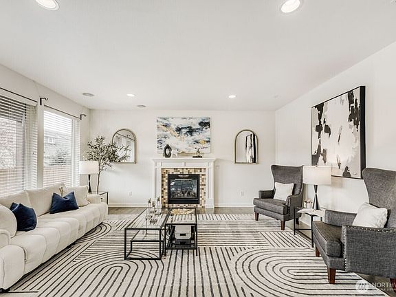 4th image of 3626 222nd Place SE