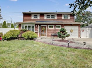 28 Morsell Pl, Old Bridge, NJ 08857