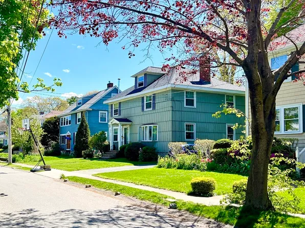42 Marion Ave, Norwood, MA 02062
