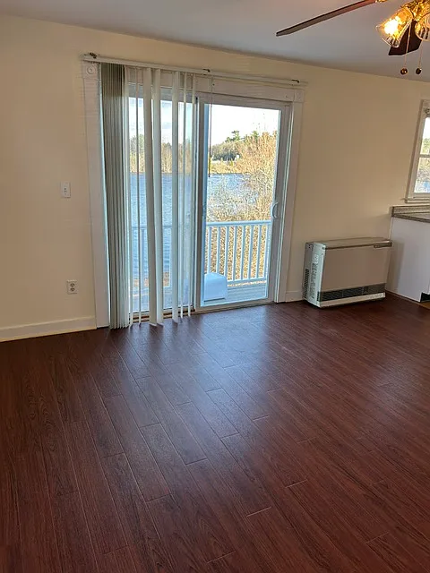 1 bed, 900 sqft, $2,300 — Photo 2