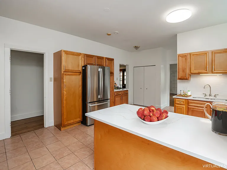1347 E Hyde Park Blvd #3 — Photo 9