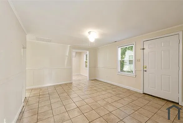 5745 Holland St — Photo 21