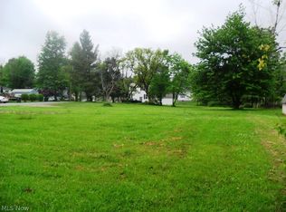 Elm St, Atwater, OH