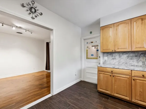 When Minutes Matter, Live Where You Work and Play!, 1843-1853 Colquitt St #2, Houston, TX 77098