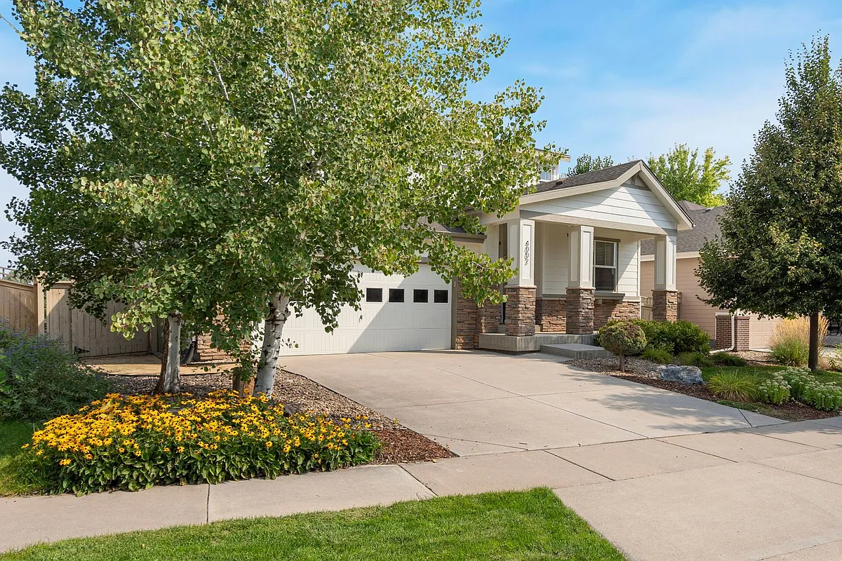 Building Photo - 4002 Wild Elm Way