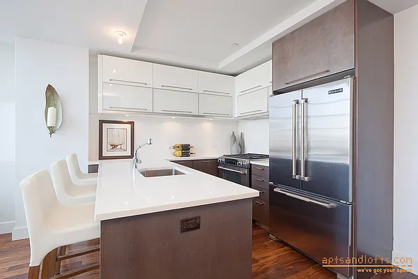 Rented by aptsandlofts.com | media 17