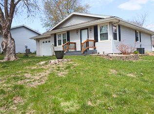 2303 3rd St SW, Altoona, IA 50009