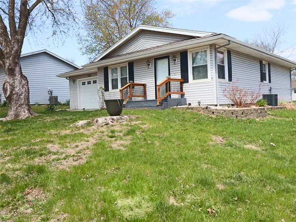 2303 3rd St SW, Altoona, IA 50009