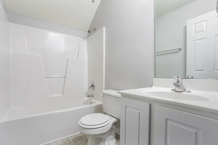 313 Denman Loop — Photo 9