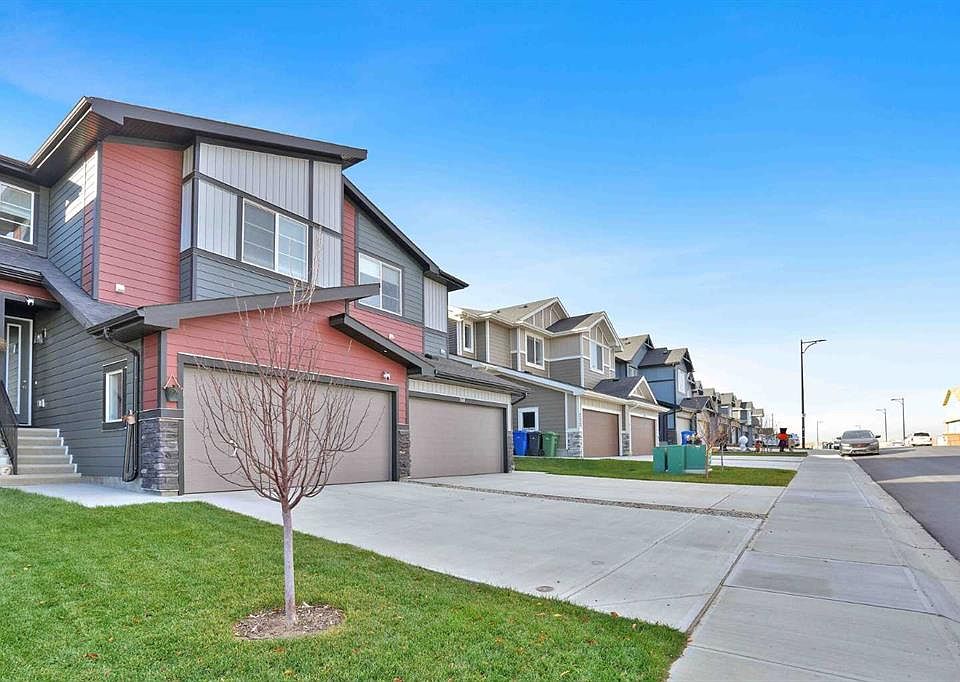 1st image of 268 S Waterford Heath