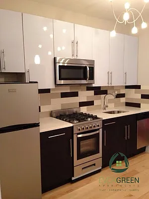 Rented by Evergreen Apartments BK | media 18
