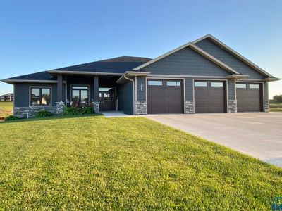 1935 2nd Ave SE, Le Mars, IA, 51031