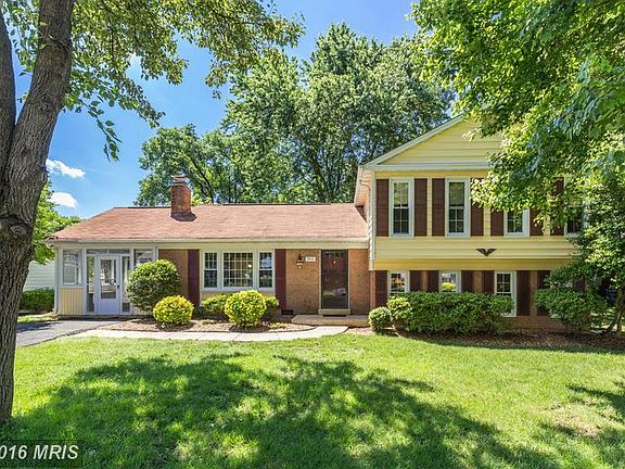 2nd image of 7811 Welch Ct