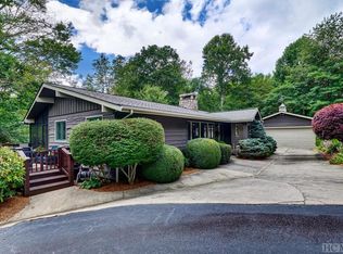 204 Country Club Dr, Highlands, NC 28741