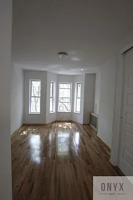 Rented by Onyx | media 8