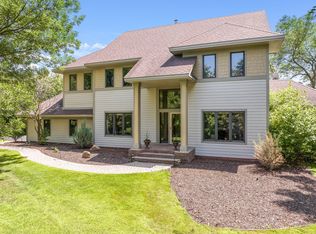 19170 Cedar Hills Ct, Prior Lake, MN 55372