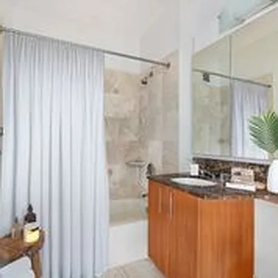 Rented by Greystar | media 5