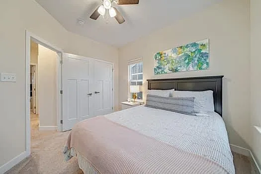 3 bed, 2.5 bath, 1917 sqft, $3,300 — Photo 3