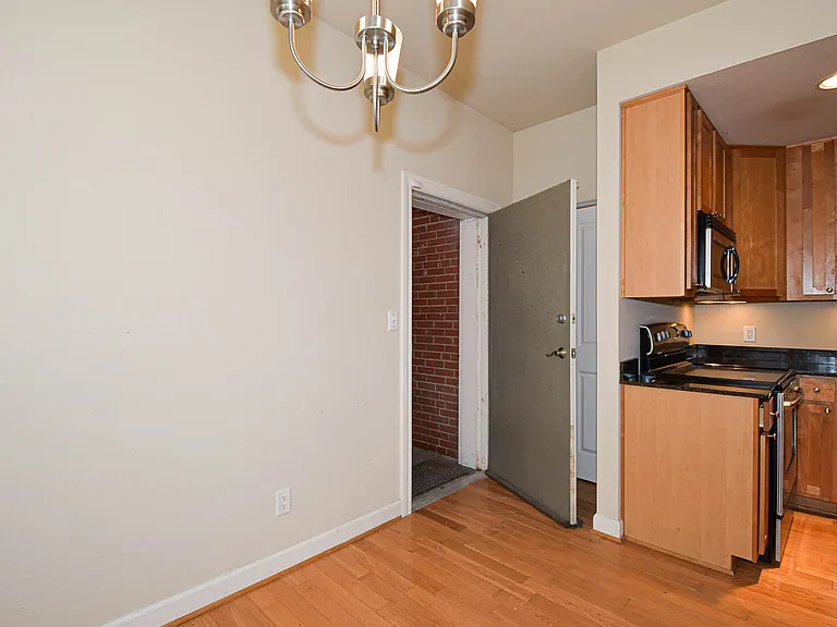 5528 Waterman Blvd #1N — Photo 12