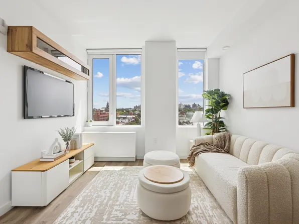 336 Douglass Street image 2 of 12