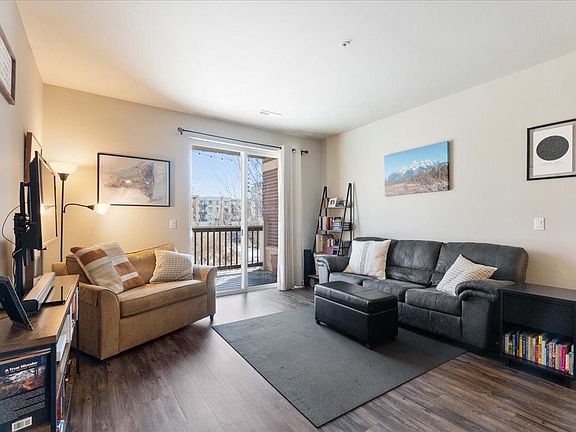 2nd image of 5192 Sassafras Dr #111