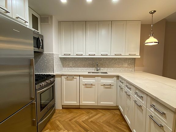 4th image of 305 E 86th St APT 2EW