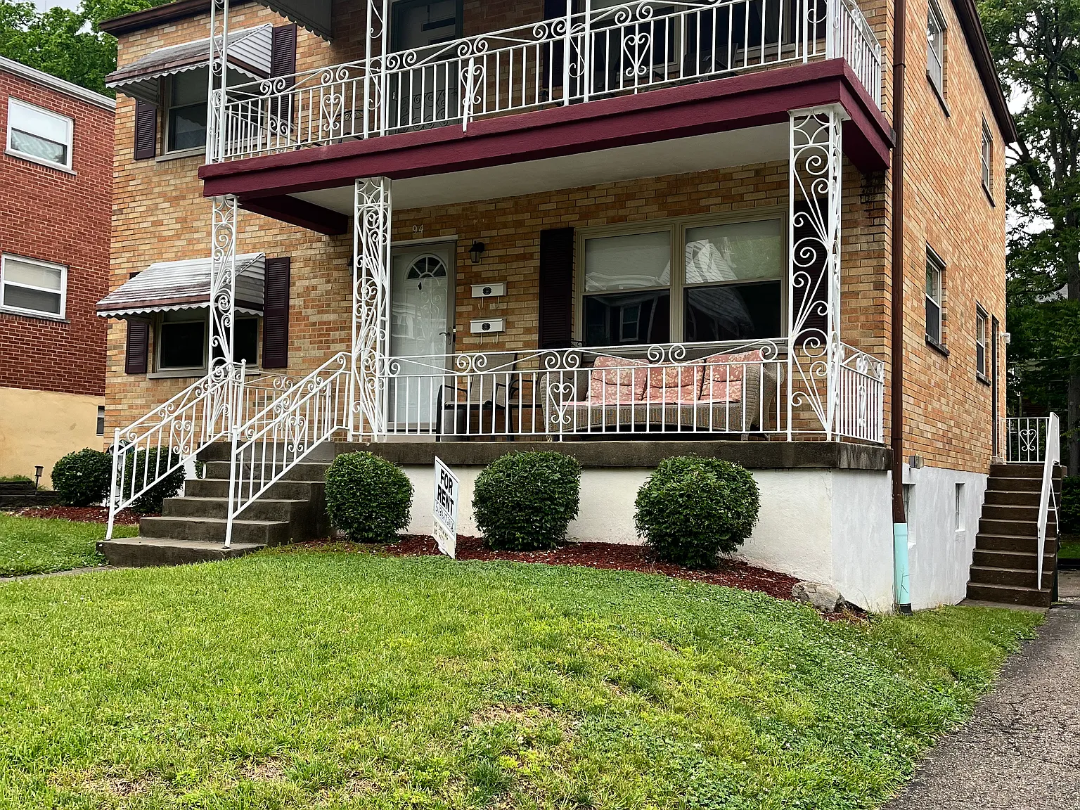 2 bed, 1024 sqft, $1,400 — Photo 1