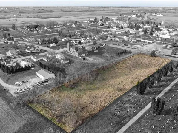 2 & 3 E Madison St, Andrew, IA 52030