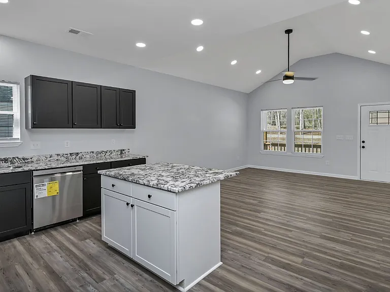 32 Roberson St — Photo 14