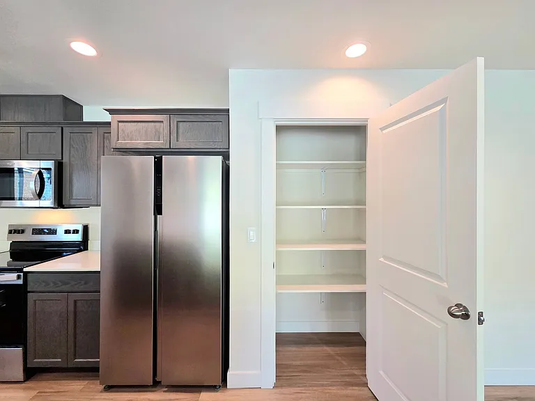 319 S Nevada Ave — Photo 14