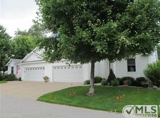 108 Stone Gate Ct, Spring Lake, MI 49456