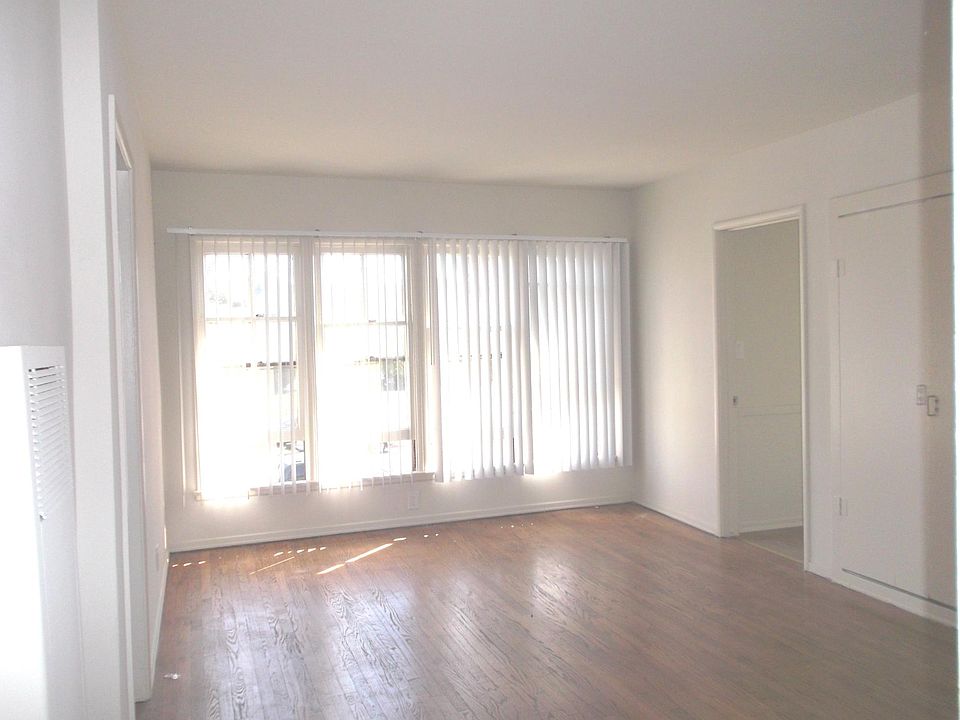 1st image of 3706 1/2 W 1st St