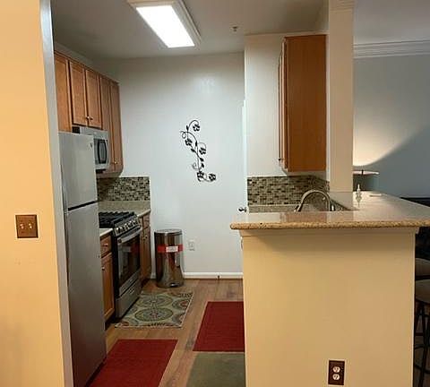 5th image of 4852 Eisenhower Ave Unit 336