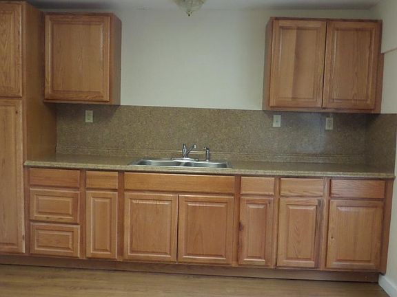 NEW REMODELED KITCHEN
