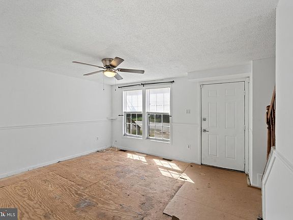 5th image of 17 Chadford Ct