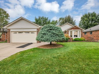 15037 Rivendell Dr, Sterling Heights, MI, 48313