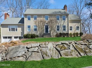 1 Arrowhead Ln, Cos Cob, CT 06807